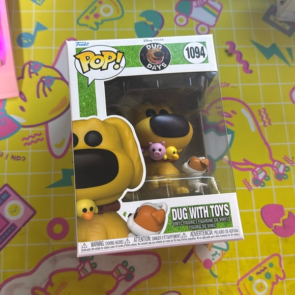 Funko Pop Dug with Toys (Dug Days) 1094 - Picture 1 of 2